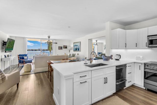 1801 N Flagler Drive 401, West Palm Beach, FL 33407