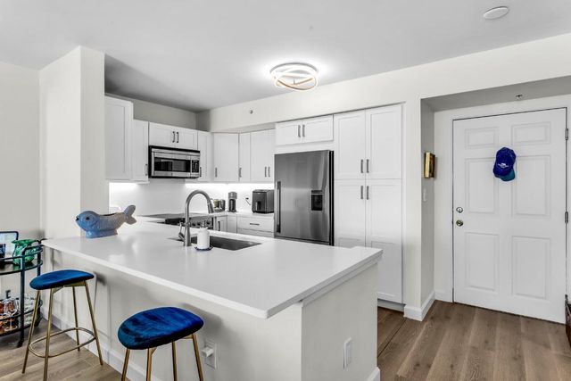 1801 N Flagler Drive 401, West Palm Beach, FL 33407