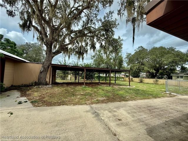709 W Ruth Street, Avon Park, FL 33825