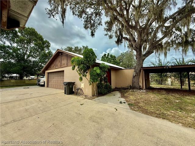 709 W Ruth Street, Avon Park, FL 33825