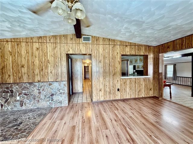 709 W Ruth Street, Avon Park, FL 33825