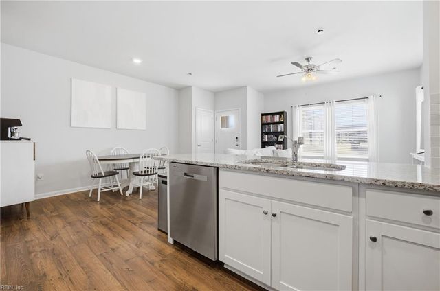 2017 Melbourne ST, Newport News, VA 23608