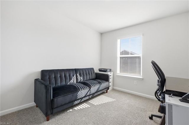 2017 Melbourne ST, Newport News, VA 23608