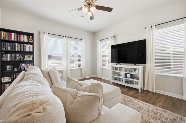 2017 Melbourne ST, Newport News, VA 23608