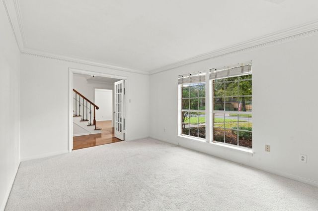 5515 Court Of York, Houston, TX 77069