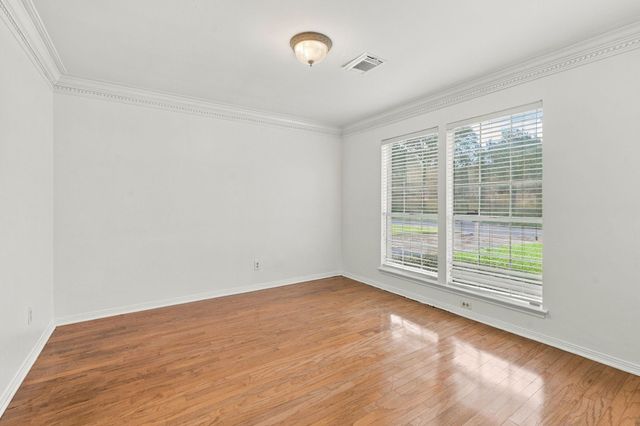 5515 Court Of York, Houston, TX 77069