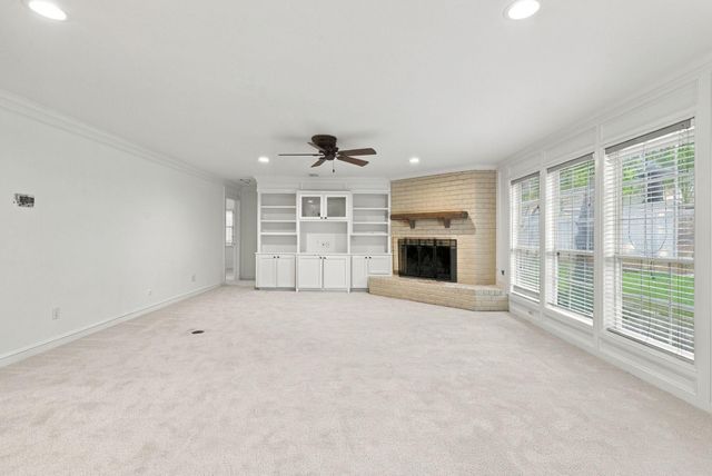 5515 Court Of York, Houston, TX 77069