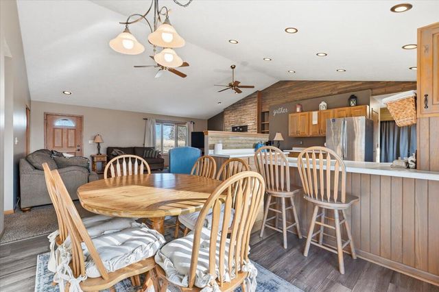 19808 PERRY Road, Council Bluffs, IA 51503