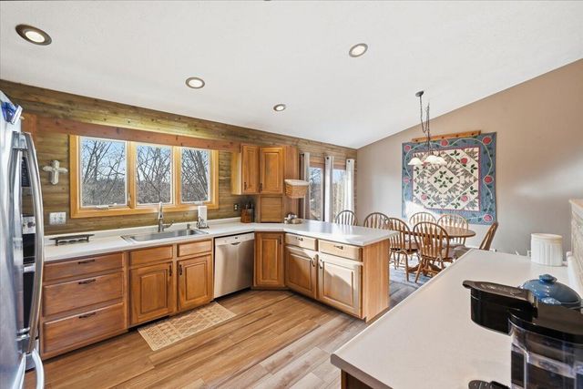 19808 PERRY Road, Council Bluffs, IA 51503