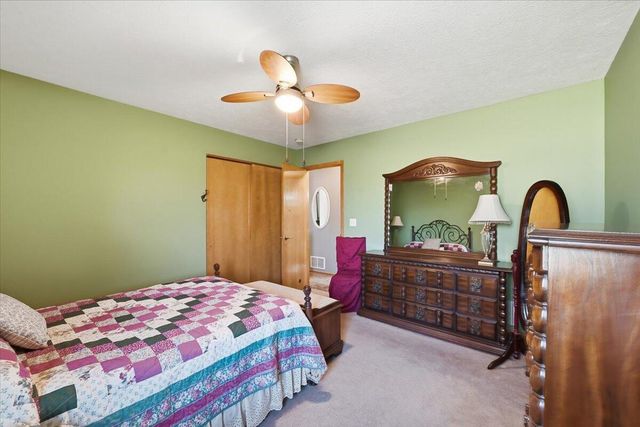 19808 PERRY Road, Council Bluffs, IA 51503