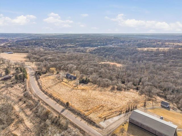 19808 PERRY Road, Council Bluffs, IA 51503