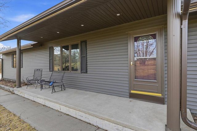 19808 PERRY Road, Council Bluffs, IA 51503