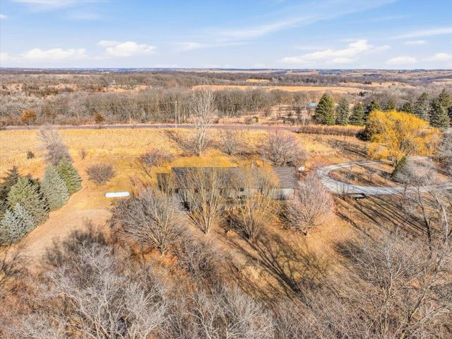 19808 PERRY Road, Council Bluffs, IA 51503