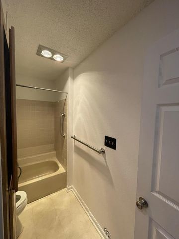 11843 Braesview, San Antonio, TX 78213