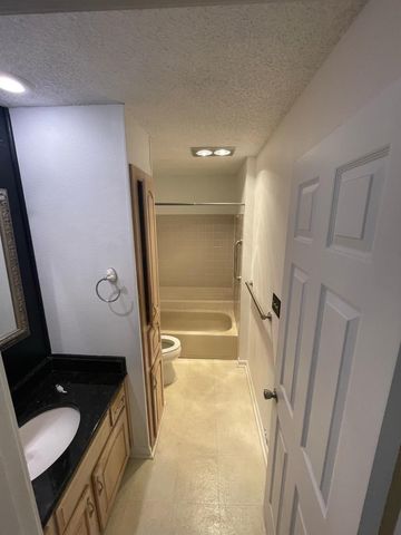 11843 Braesview, San Antonio, TX 78213