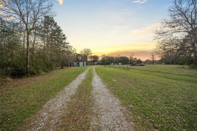 302 Garden City Road, Livingston, TX 77351