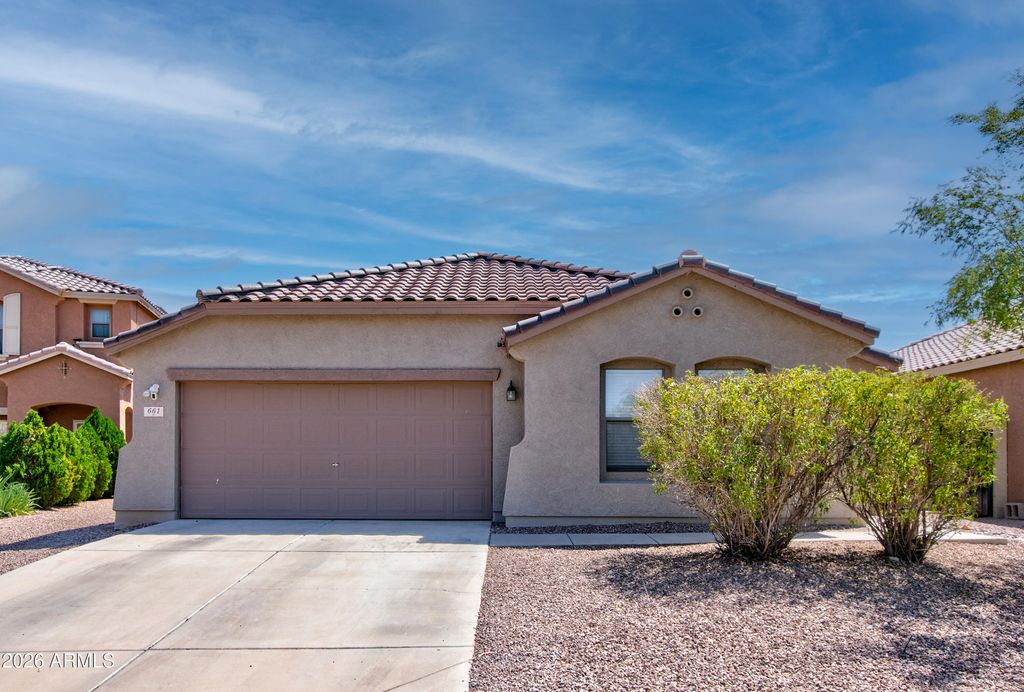 661 W VEKOL Court, Casa Grande, AZ 85122 — exterior