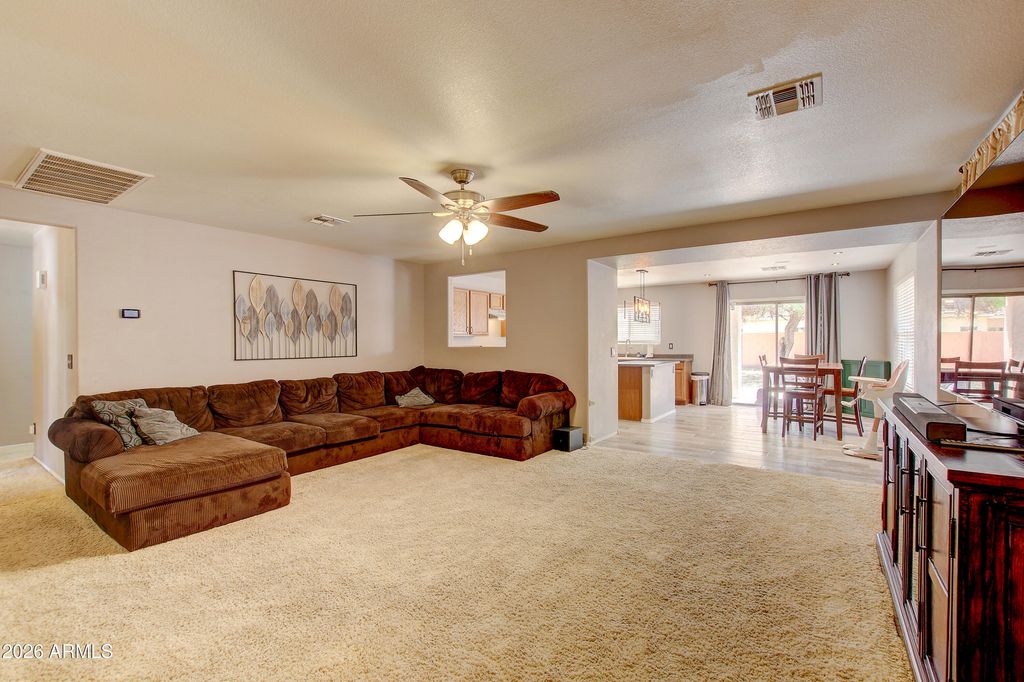 661 W VEKOL Court, Casa Grande, AZ 85122 — photo 5