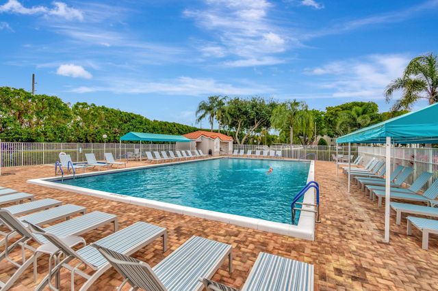 6193 Pointe Regal Circle 402, Delray Beach, FL 33484