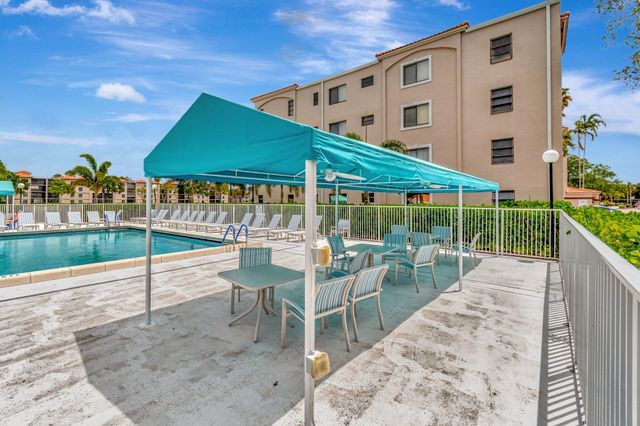 6193 Pointe Regal Circle 402, Delray Beach, FL 33484
