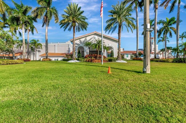 6193 Pointe Regal Circle 402, Delray Beach, FL 33484