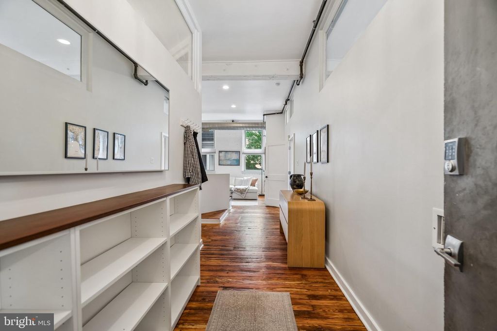 1311 S CARLISLE ST #B, Philadelphia, PA 19146 — photo 3