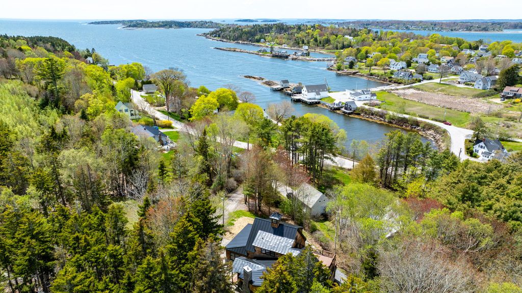 11 Tree Tops Lane, Harpswell, ME 04066 — photo 2