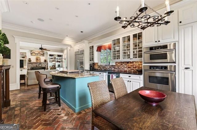 1609 Nottingham Way NE, Atlanta, GA 30309
