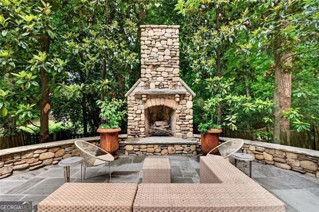 1609 Nottingham Way NE, Atlanta, GA 30309
