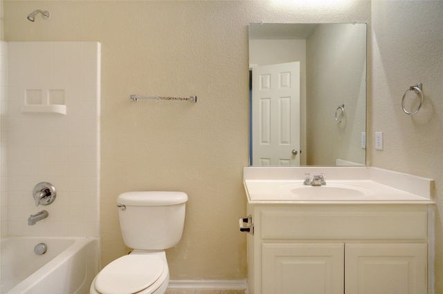1305 Mountain Peak Drive, Fort Worth, TX 76052