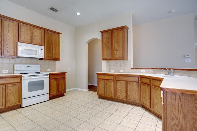 1305 Mountain Peak Drive, Fort Worth, TX 76052