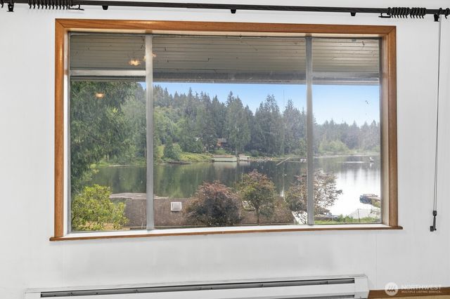 829 SW Lake Roesiger Road, Snohomish, WA 98290