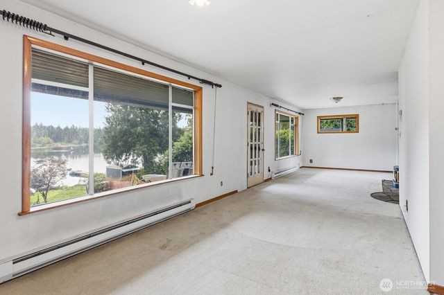 829 SW Lake Roesiger Road, Snohomish, WA 98290