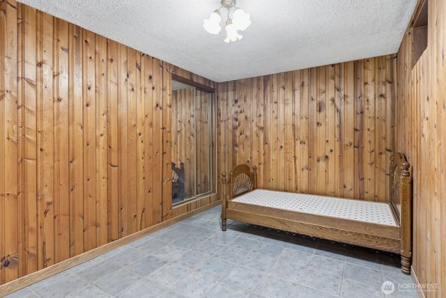 829 SW Lake Roesiger Road, Snohomish, WA 98290