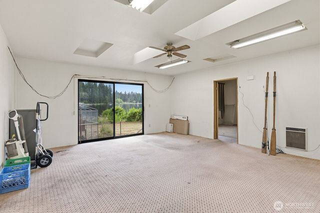 829 SW Lake Roesiger Road, Snohomish, WA 98290