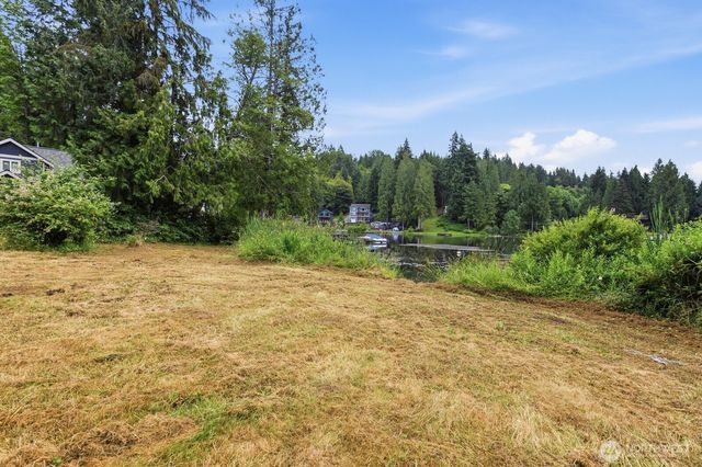 829 SW Lake Roesiger Road, Snohomish, WA 98290