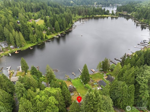 829 SW Lake Roesiger Road, Snohomish, WA 98290