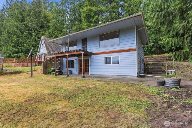 829 SW Lake Roesiger Road, Snohomish, WA 98290