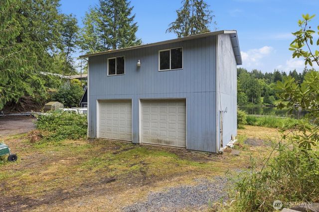 829 SW Lake Roesiger Road, Snohomish, WA 98290