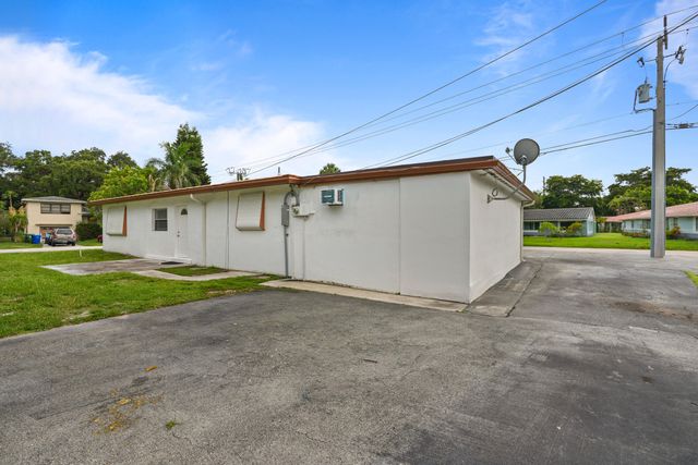 2270 SW 30TH Terrace, Fort Lauderdale, FL 33312