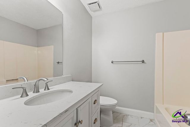 2989 Willowstone Drive, Lizella, GA 31052