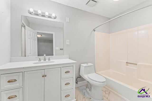 2989 Willowstone Drive, Lizella, GA 31052