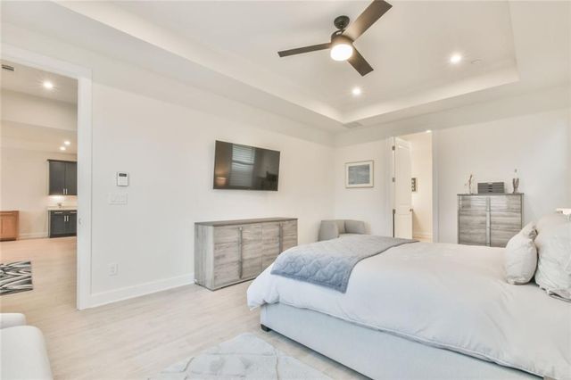 284 Pecks Court, Hoschton, GA 30548