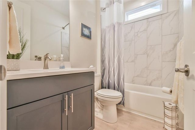 284 Pecks Court, Hoschton, GA 30548