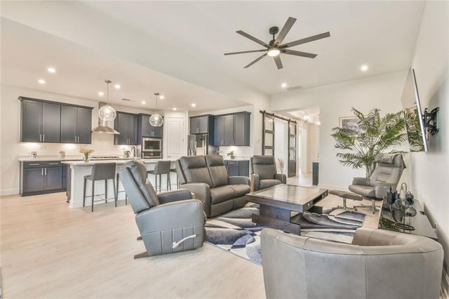284 Pecks Court, Hoschton, GA 30548