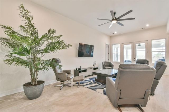 284 Pecks Court, Hoschton, GA 30548