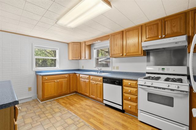 52320 Sheridan Road, Paw Paw, MI 49079