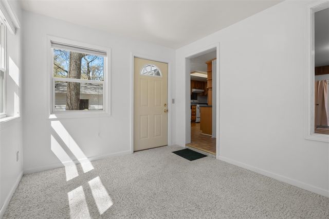 52320 Sheridan Road, Paw Paw, MI 49079