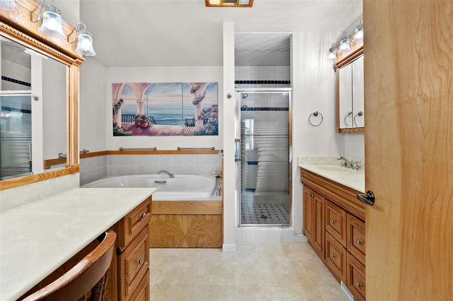 52320 Sheridan Road, Paw Paw, MI 49079