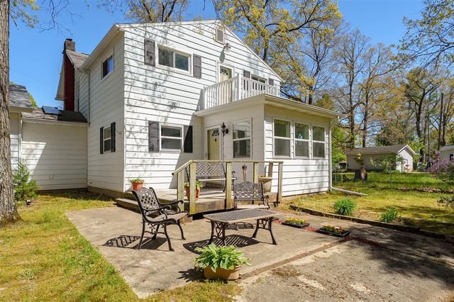 52320 Sheridan Road, Paw Paw, MI 49079